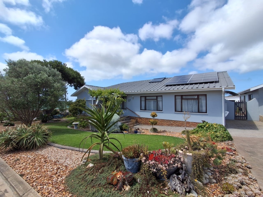 4 Bedroom Property for Sale in Stilbaai Wes Western Cape
